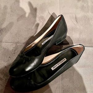 Manolo Blahnik Women's Black Leather Ballet Flats with Bow